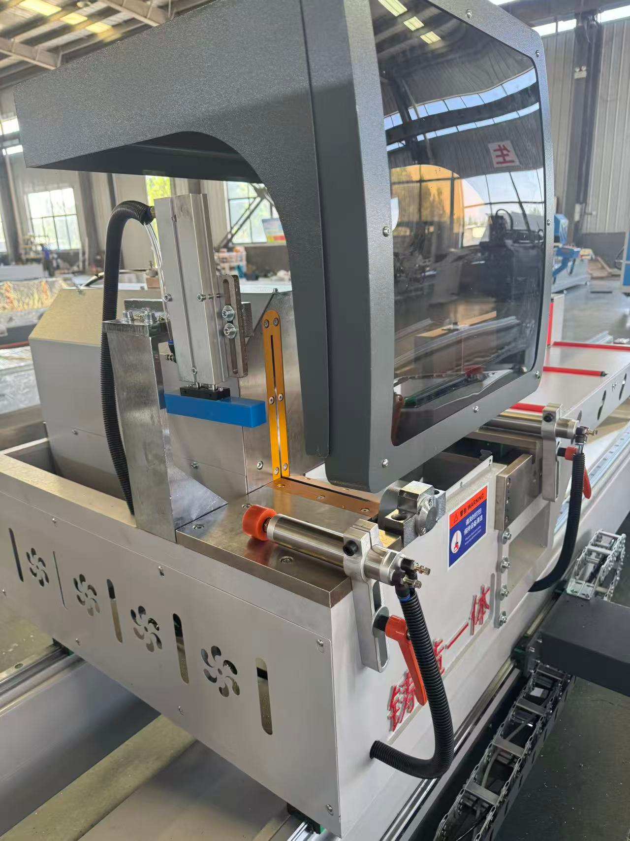 550 CNC presná vnútorná kĺbová píla (45°/90°)