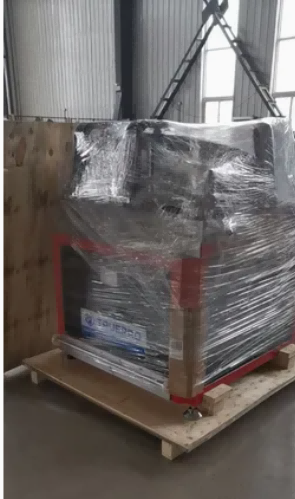 Servopoháňaný CNC ohýbačka hliníka PVC